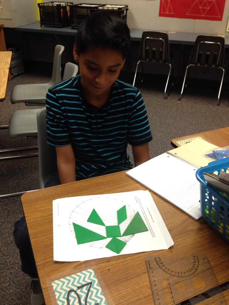 HMSmathrocks's tweet image. Tangram fun. #mathcanbefun  #hillsdalehuskies