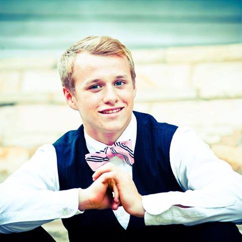 Happy 19th birthday to Josiah duggar 
