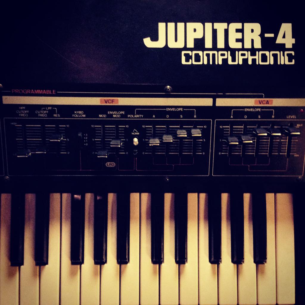 ScratchMassive's tweet image. Let's talk about this guy! #scratchmassive #shelterstudio #sexschon #paris #jupiter4  #FACTMusicGear