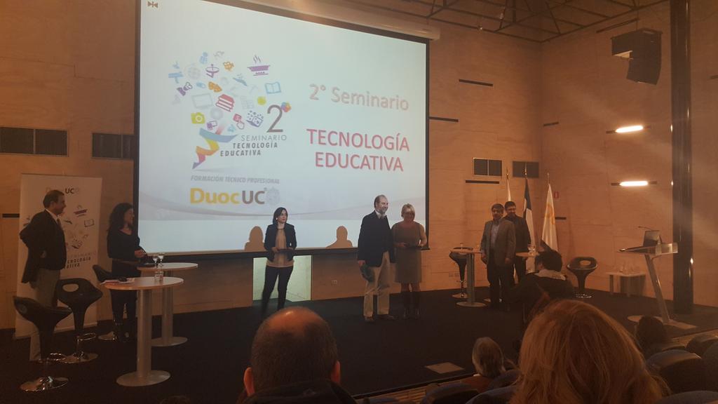 DuocTE's tweet photo. Roberto Barriga cierra el 2° seminario de Tecnología Educativa #seminarioTE en @DuocUC http://t.co/y8tIdqExFd
