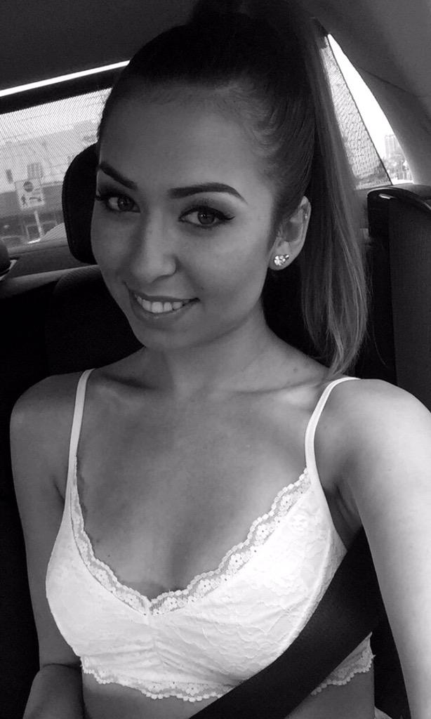 Melissa Moore On Twitter Backseat Selfies Nriekvo2fu