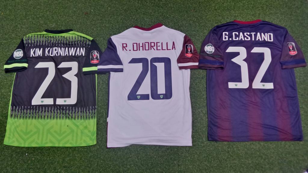 maniakbajubola's tweet photo. @persipasi_br jersey home,away,3rd for piala presiden 2015 #madeinMBB @ApparelMBB http://t.co/EUA56zthTH
