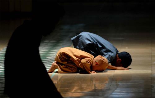 Alhamdhulillaah's tweet photo. The beauty of Sujood is such that you whisper silently in to the ground, and it's heard up in the Heavens https://t.co/RF31J3keIE
