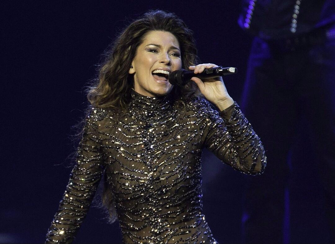Happy birthday to the amazing Shania Twain!

I hope you have a wonderful day surrounded by friends and family! 