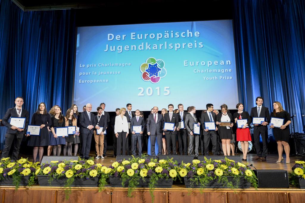 Europarl_LU's tweet photo. #CYP2015 @EUyouthPrize. Toutes nos félicitations! @RealTimeWW1 ! @Uni_lu. Plus d’infos : http://t.co/BBH8PwVYtB http://t.co/ROdRbqTAMm