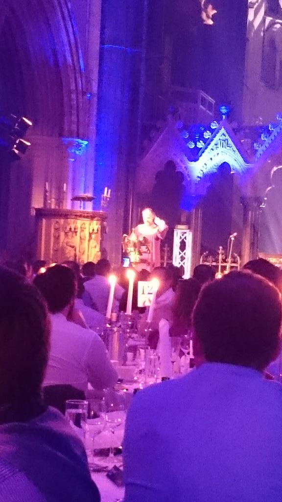 Ros_Aodha's tweet image. #Fleetmatics #DevCon2015 Peter sings!
