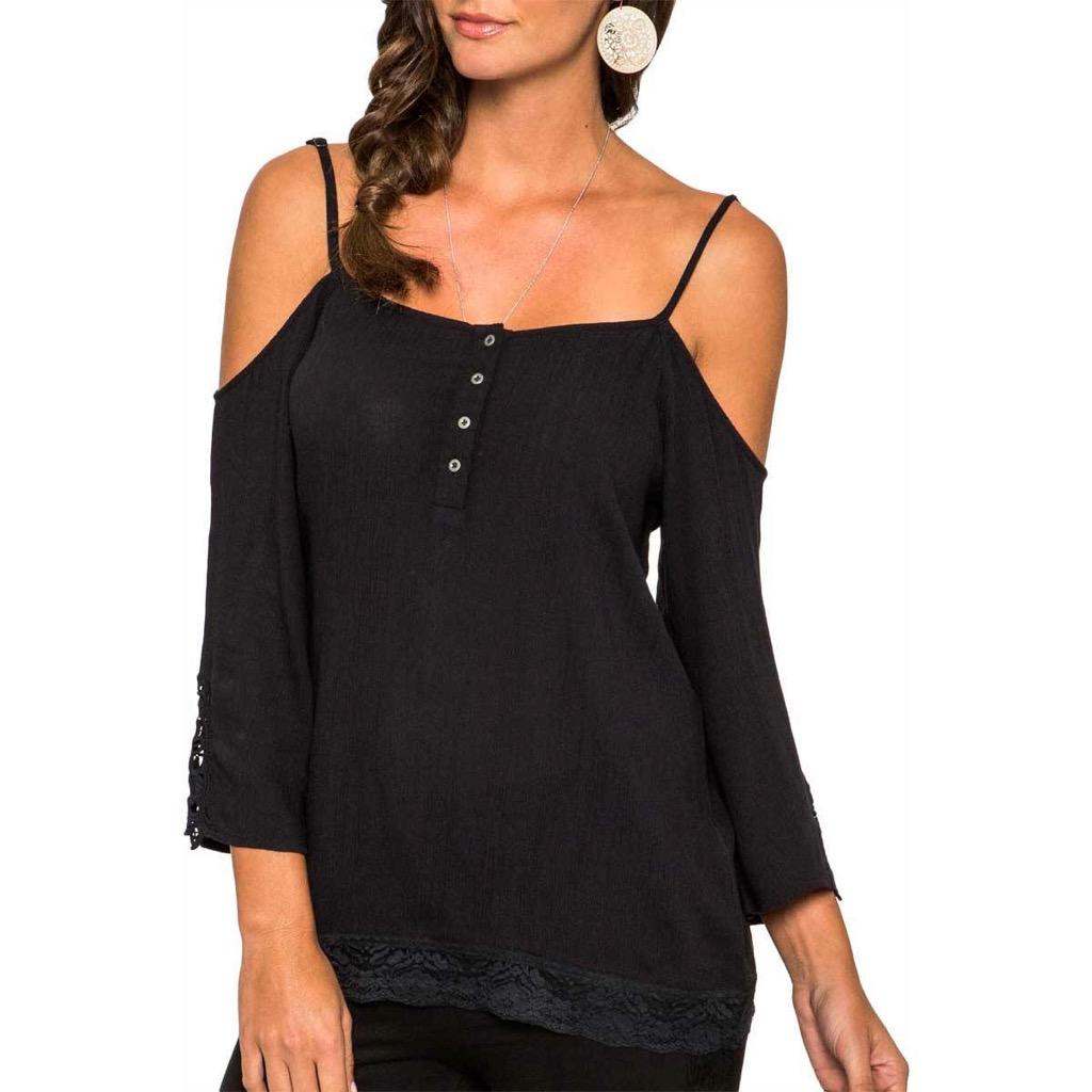 RevolverRegina's tweet image. amazing new arrivals are piling in!  1247 Lorne St open til 6 tonight, 10-6 Saturday  #yqr. revolver-clothing.ca