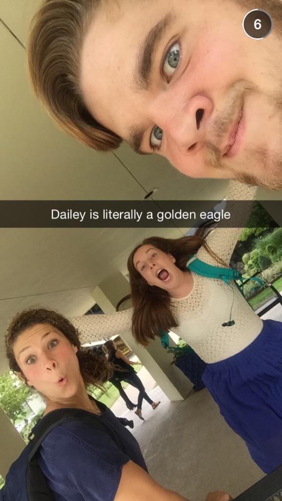 DAYFRUIT's tweet photo. ORU had me like http://t.co/LismOsc0XX