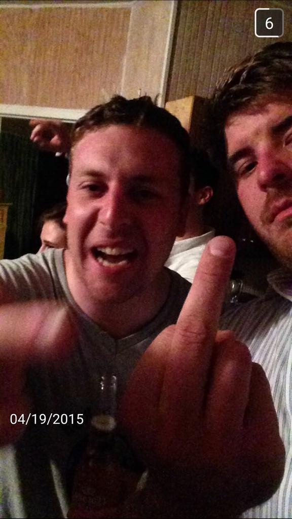 WhoDatIs_V's tweet image. @HookupsAVpgh @lhucks87 @kwirkyKerri  #suckabagofdicks 👊😬 lmao "Can we talk about how pretty you are?" "No." #slummin