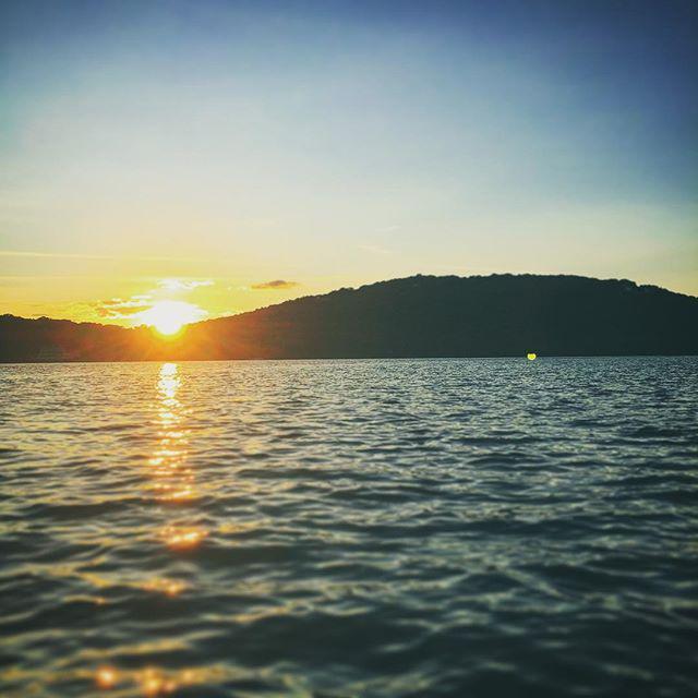 BeyondTheLens's tweet image. Could this life get any better? Really? 
#withmypeople #candlewoodlake