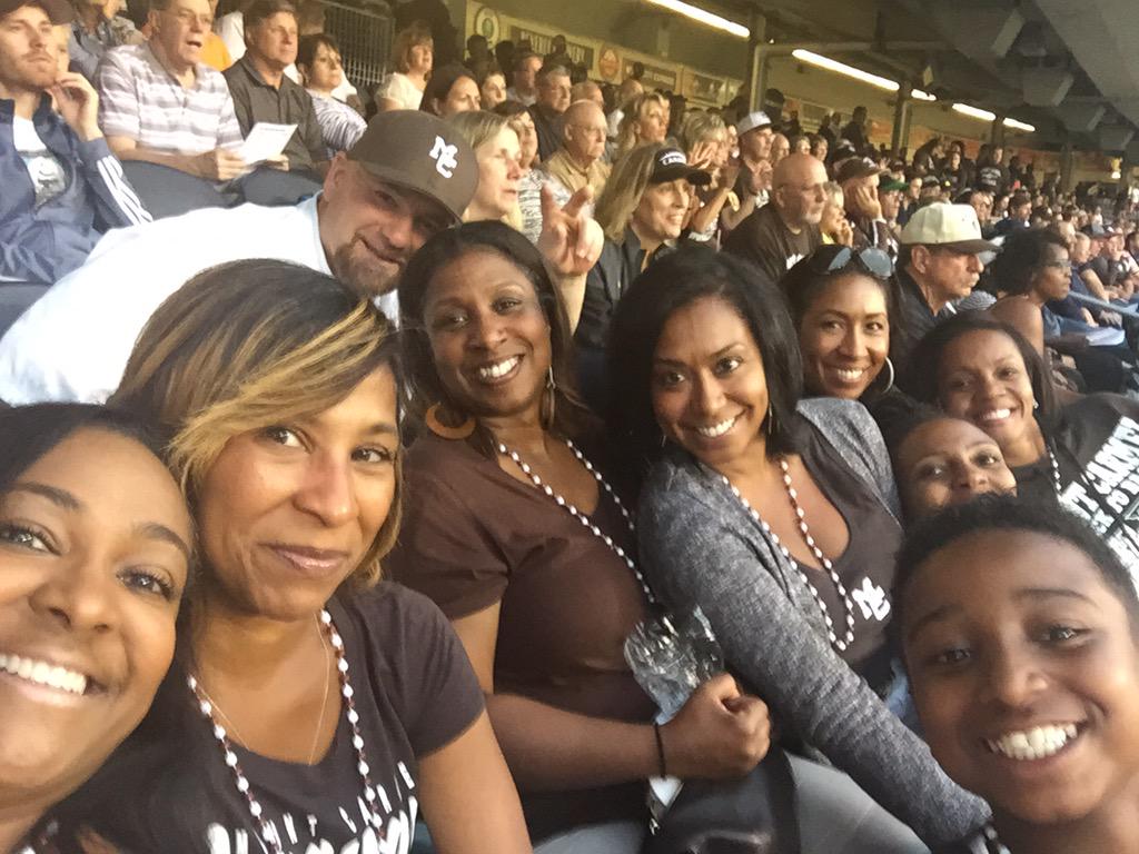 tmichellew's tweet photo. @Lil_griff_uno  #support3 #weareMC #fridaynightlights http://t.co/jDjs0Cy2y3