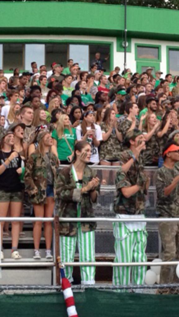 TheCaryImp's tweet photo. Kinda surprised not a lot of people are at the game http://t.co/JHUGEUSDZc