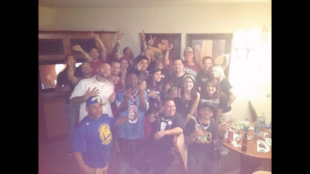 CannaCouple420's tweet photo. The #CannaCouple with #VegasCannabisCommunity homies! #LVCIC #BakeNWakeReview #CannaBroadcasting #SmokersGuide #Vegas http://t.co/E9ZFXpBIhy