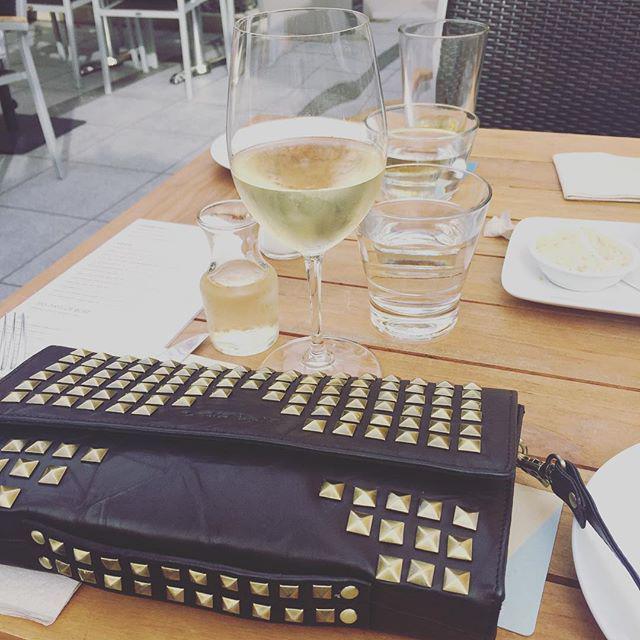 lnielle's tweet image. Christening my new bag with a glass of vino. 
#Vancouver #fashion #onefatedknight #ofk ift.tt/1LHKi6C