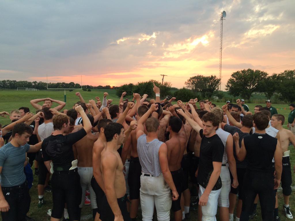 DeSotoWildcats's tweet photo. This is #WildcatNation! Successful night of football at De Soto High School. http://t.co/Pmv2FHyqzi