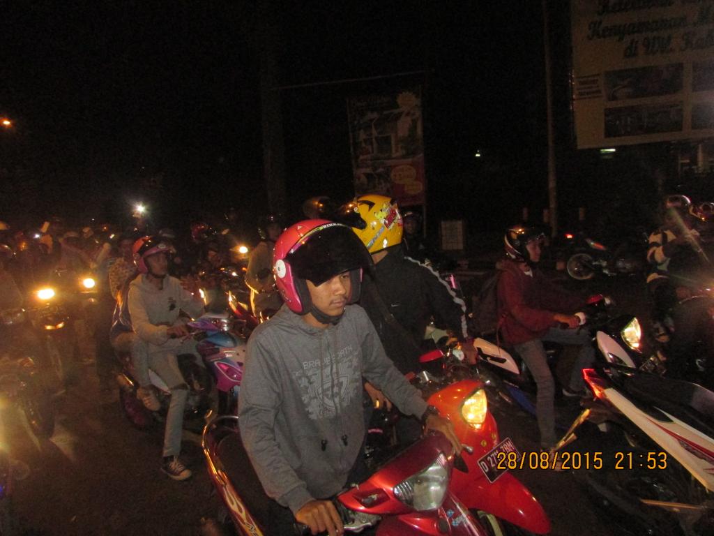 sandimbok's tweet photo. @JBCornering #rollinggabungan #soreang #kopgab #bandungselatan http://t.co/8eUAfuMCEq