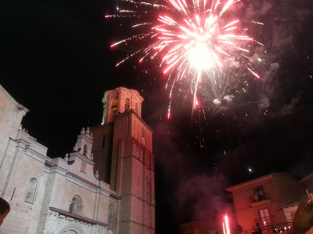 lorena_hu's tweet photo. #sanagustintoro2015 http://t.co/cEYV0kwjYI