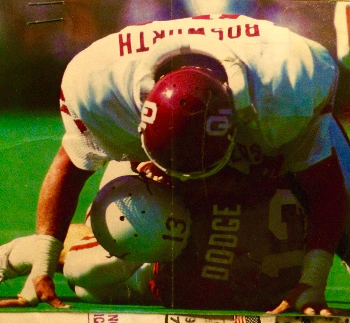 Pssst training is over..
No #Blujerseys..
It's #Gameday..
Band playin..
Let's dance..
I'll Lead..
#LIVEtoPLAY #OU