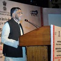 IndianApparel1's tweet image. Beneficiaries Hail #SkillDevelopmentScheme - indian-apparel.com/appareltalk/ne…
@santoshgangwar @TexMinIndia @narendramodi