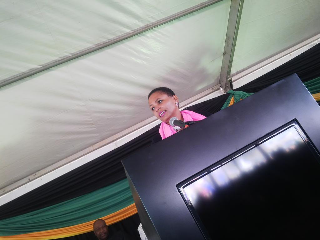 ANCJHB's tweet photo. Leadership coming to pay their respect to our fallen General @fikilembalula @Geoff_Makhubo @ParksTau #RIPGenCastro http://t.co/VHIPLc69T7