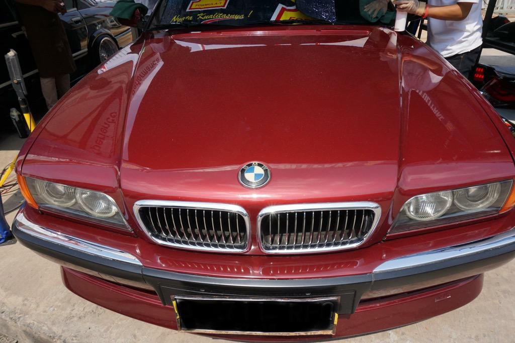 CeramicproID's tweet image. Hari ini di Acara GIIAS 2015 Akan Ada Live coating Mobil retro