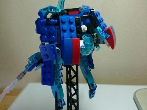 tokunoupanda's tweet photo. MIXELS 41539&41540&41541 組み換えできました~ヽ( ̄▽ ̄)ノ
#LEGO #alternative_model http://t.co/5qMLqAMJNk