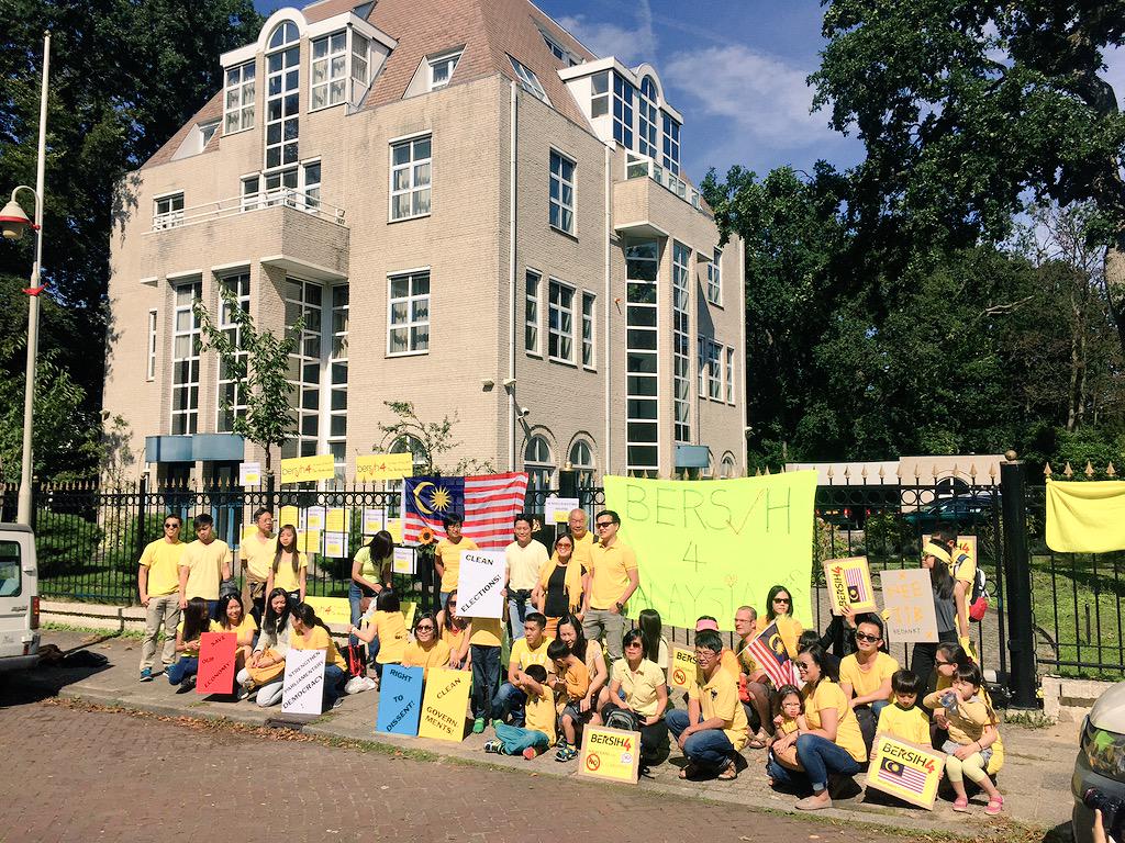 Embedded image permalink