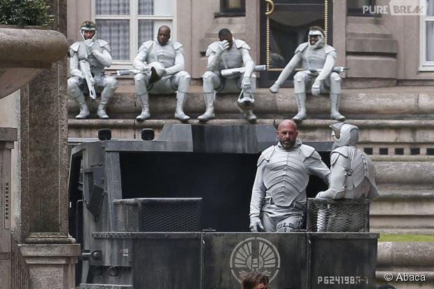 Loouisfernandes Scenes D Hunger Games 3 A Noisy Le Grand Abraxas Bofill Scifi Grandparis Http T Co B5j2ci876d Twitter Loouisfernandes Scenes D Hunger Games 3 A Noisy Le Grand Abraxas Bofill Scifi Grandparis Http T Co B5j2ci876d Twitter