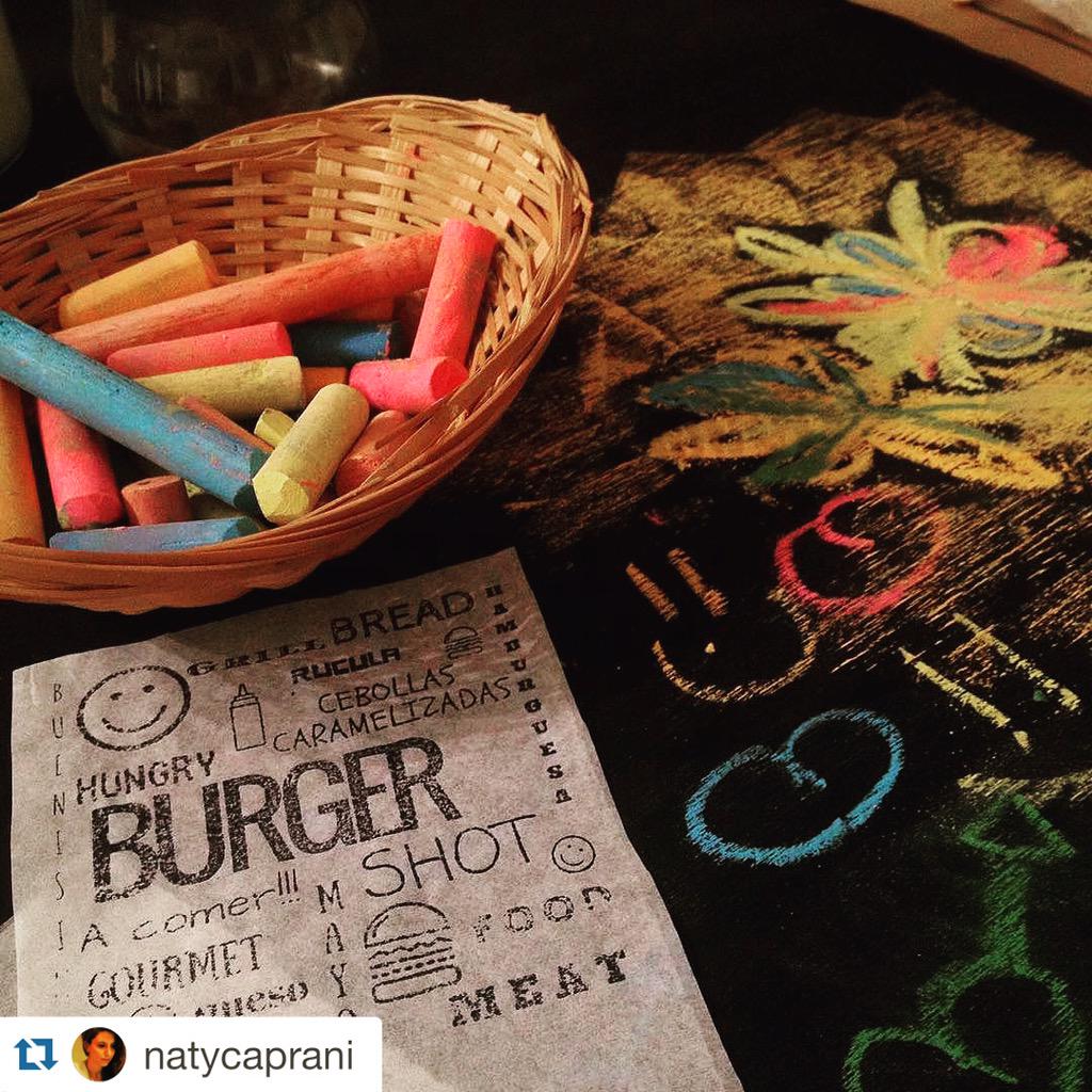 lyllsgourmet's tweet photo. #Repost @natycaprani
Excelente cena en @burgershot @hicookapp 🍔 🍺🍨
Gracias @alejandrasalierno http://t.co/pe1ooWpJYN