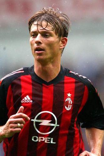 Happy birthday Jon Dahl Tomasson! 1 Scudetto, 1 Champions League, 1 Coppa Italia, 1 UEFA Super Cup  