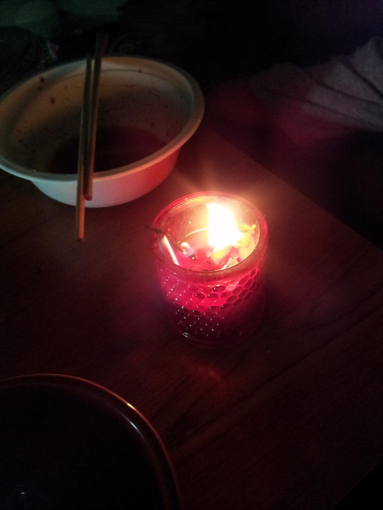 Tonberipanda On Twitter キャンドルナイツ ローソクの芯が折れてて使い物にならなかったので ティッシュで作ったコヨリで代用 Http T Co 8eheoorloc