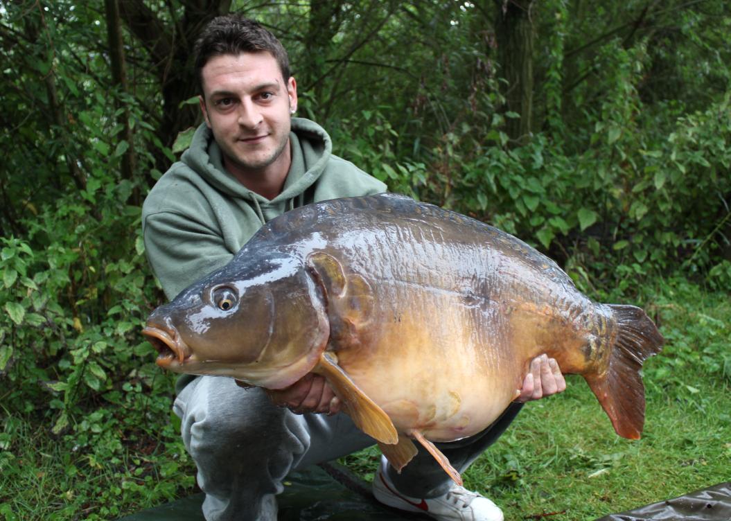 Charlie then caught this 35lb + mirror to pull the south team almost level.
Again using The Maple Nut #carp #fishing