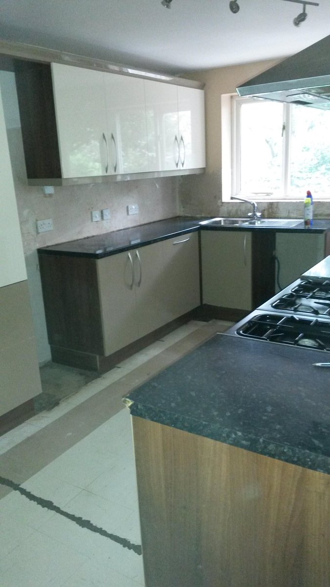 HandsDoHelp's tweet image. Serious Deep Cleaning - Undertaken by Hands Do Help Cleaning Services - 01462 672026 - 0800 917 3339