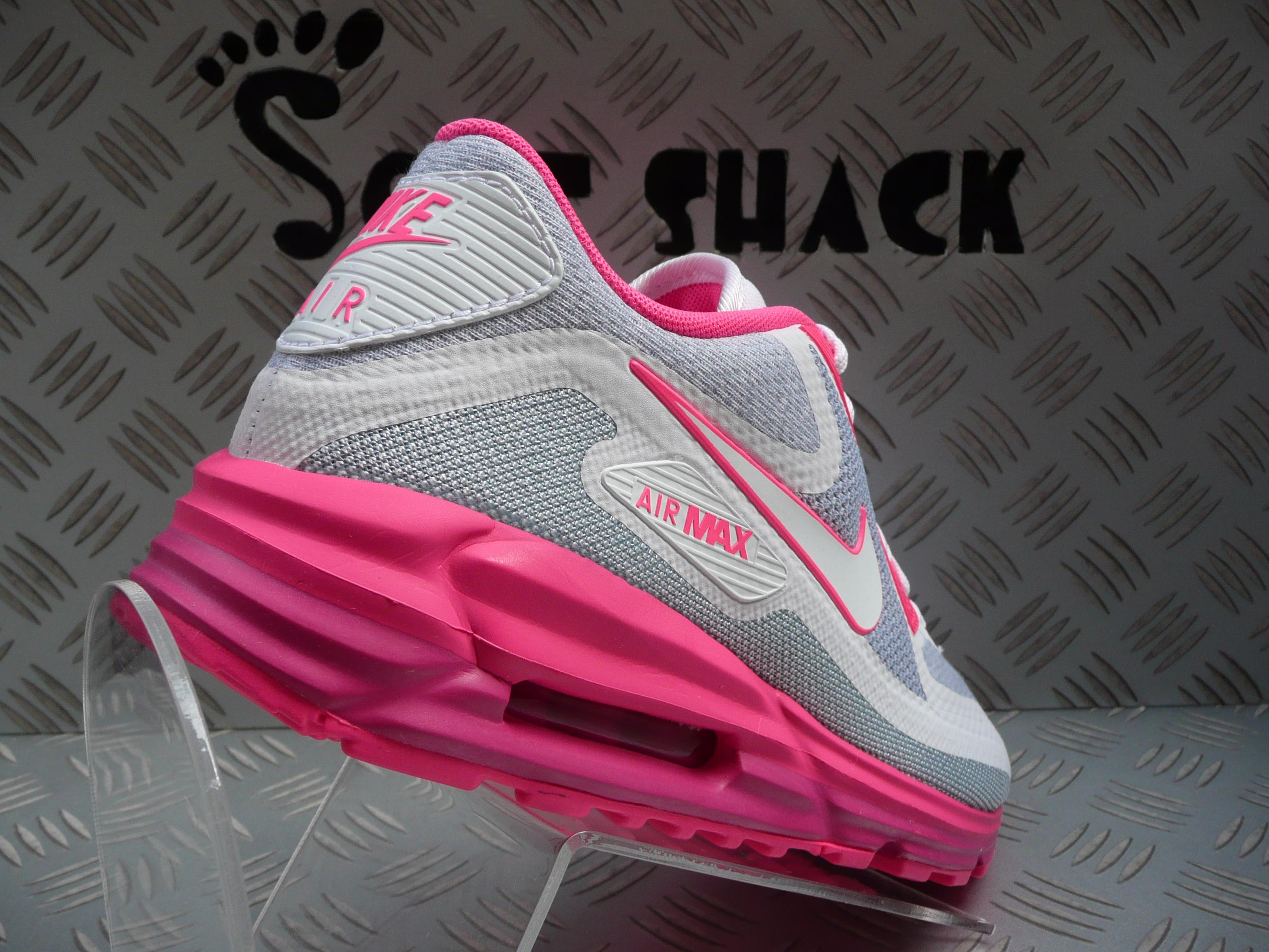 inval Aja borstel Sole Shack on Twitter: "Nike Air Max 90 Lunar C3.0 Womens Hyper Pink/White  Size 6 UK/EUR 40 631762 602 #NIKE #AirMax http://t.co/YFtLfJy4I1" / Twitter