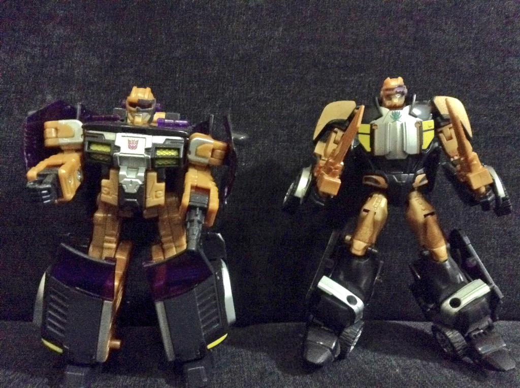 以前買ったキャノンボールが出てきたのでボットコン版と並べてみた