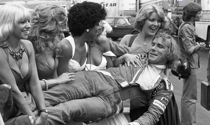 On this day in 1947, the legendary James Hunt was born. Happy birthday to F1\s party animal! 