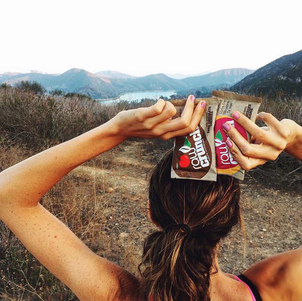 taraamackey's tweet photo. Sunset hike powered by @rawcrunchbar http://t.co/kPgBuhrXrV