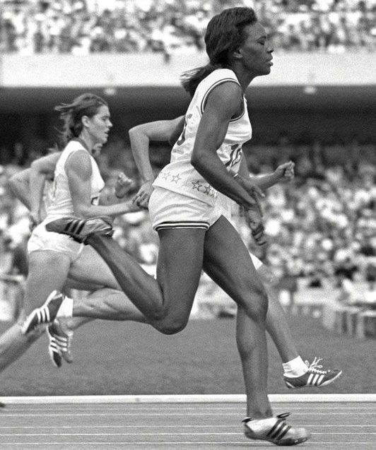 Happy bday Wyomia Tyus, 1st athlete to win Olympic gold 2X for 100m sprint  via 