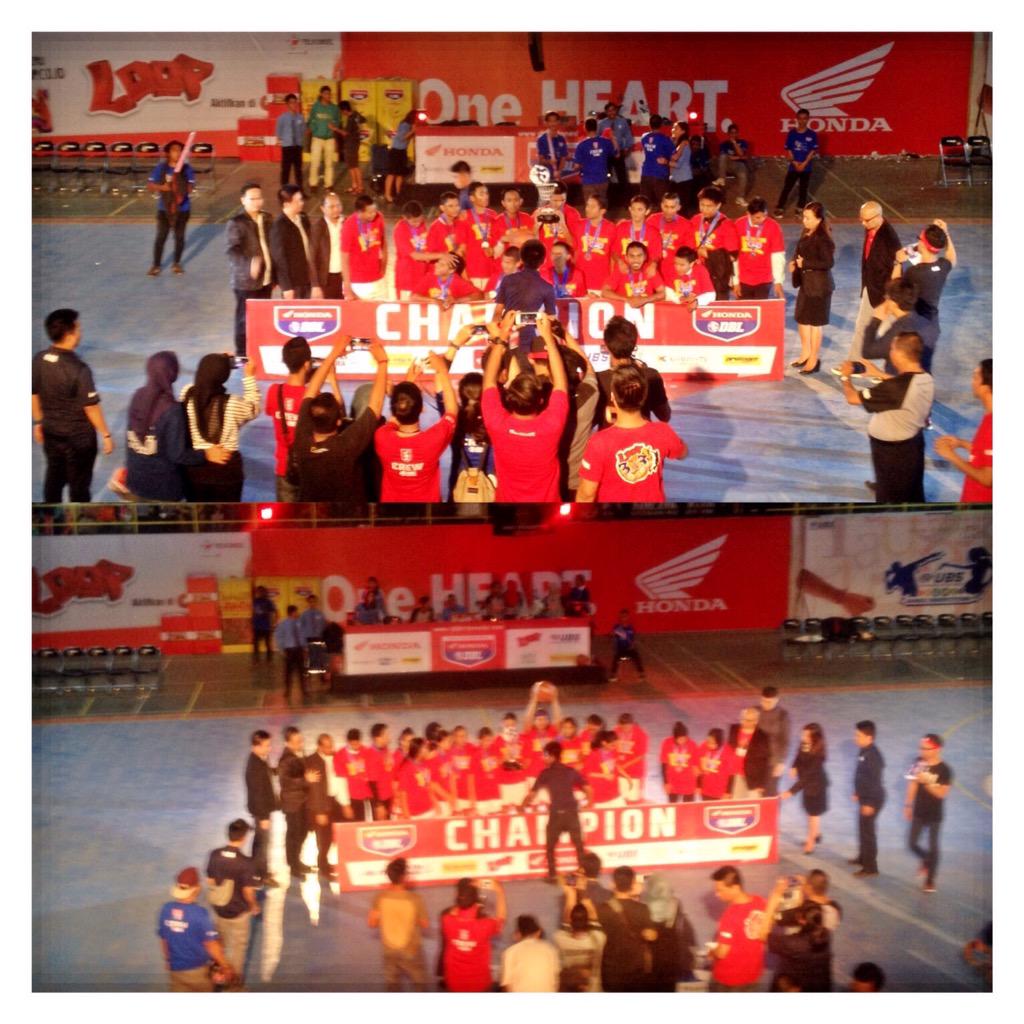 "KAWIN GELAR" Botak cewe'na punya DBL!! See u next year🎉🎉 @JagoanMks <a href="/SmadaMakassar/">SMA NEG 2 MAKASSAR</a> <a href="/SMAN2Makassar/">SMAN 2 Makassar</a> #ewako #champion