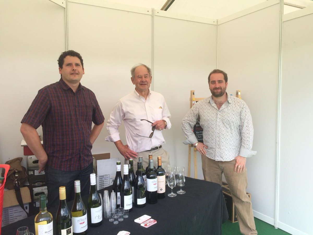 HarleyWines's tweet photo. We're @foodiesfestival in Oxford this long weekend. We reckon at £2.75 for a large glass we're the best price in town http://t.co/Crr7bS3794