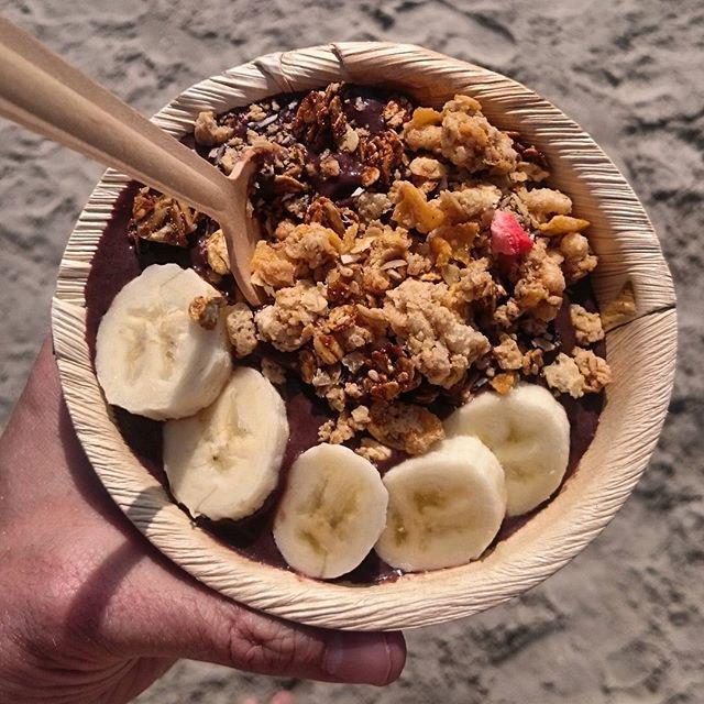 weKitesurf's tweet image. Açai!! 😍 #açai #foodporn #racepreparation #beach #kitesurf #kitesurfworldcup #heldenlauf #spo / xavipeto #kitesurf