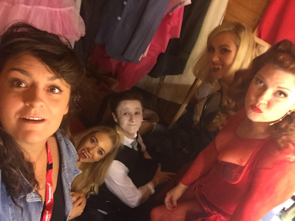 AlexShakespeare's tweet image. Hanging with the @vampithecabaret cast #fangsalot