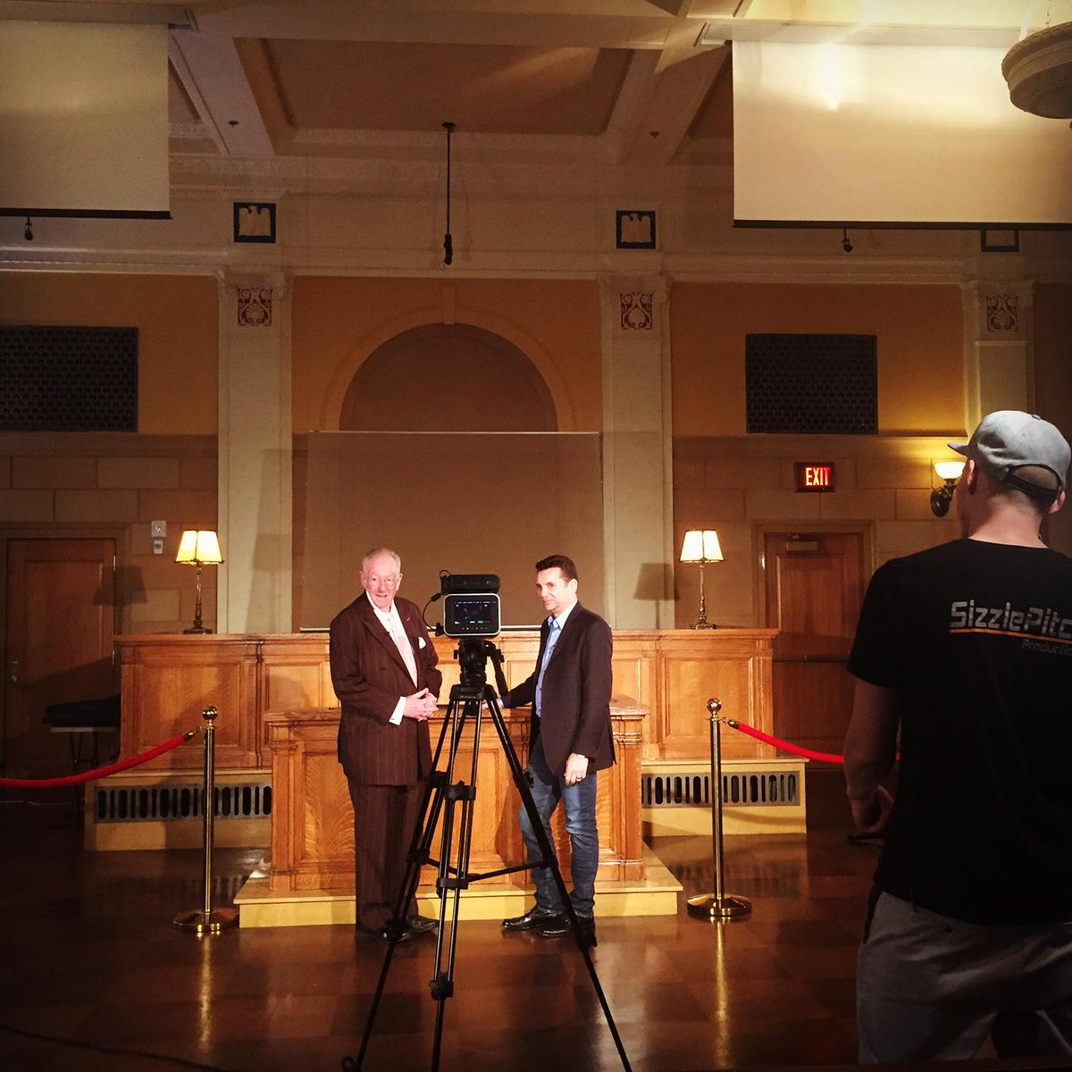 MichaelFranzese's tweet image. Vegas Mayor Oscar Goodman and me. Filmed TV show at Mob Museum yesterday!  Went great. Stay tuned!!