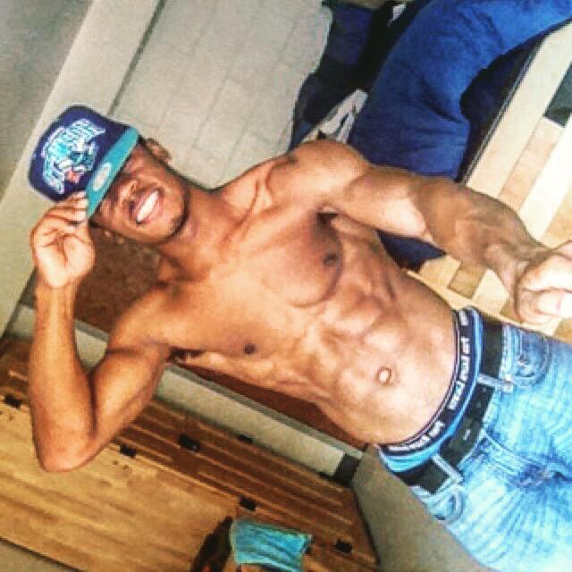 Still got some work to do before next summer but it's progress lol #fwyb #dope #body #fitness #colkegeboy