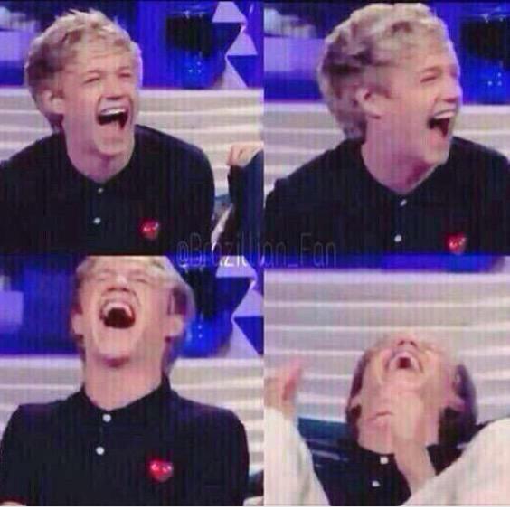dany_conde01's tweet image. -"Cd9 es mejor que 1D, y obvio no son copia"  No #SoyCoder