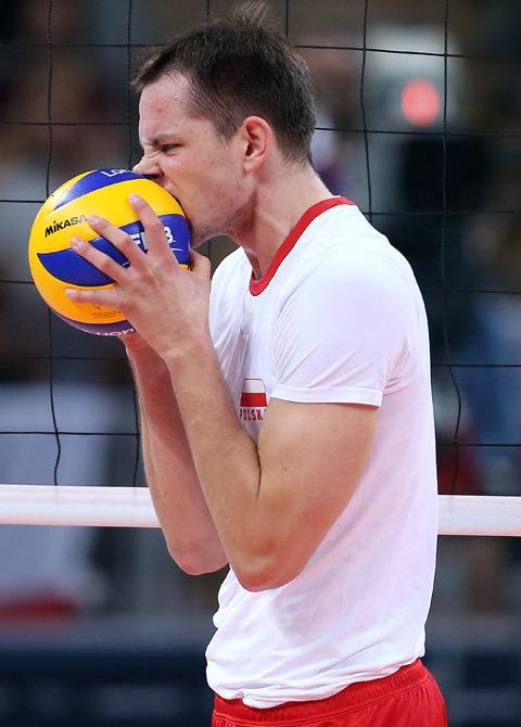 Happy 27th birthday to the one and only Bartosz Kurek! Congratulations! 
