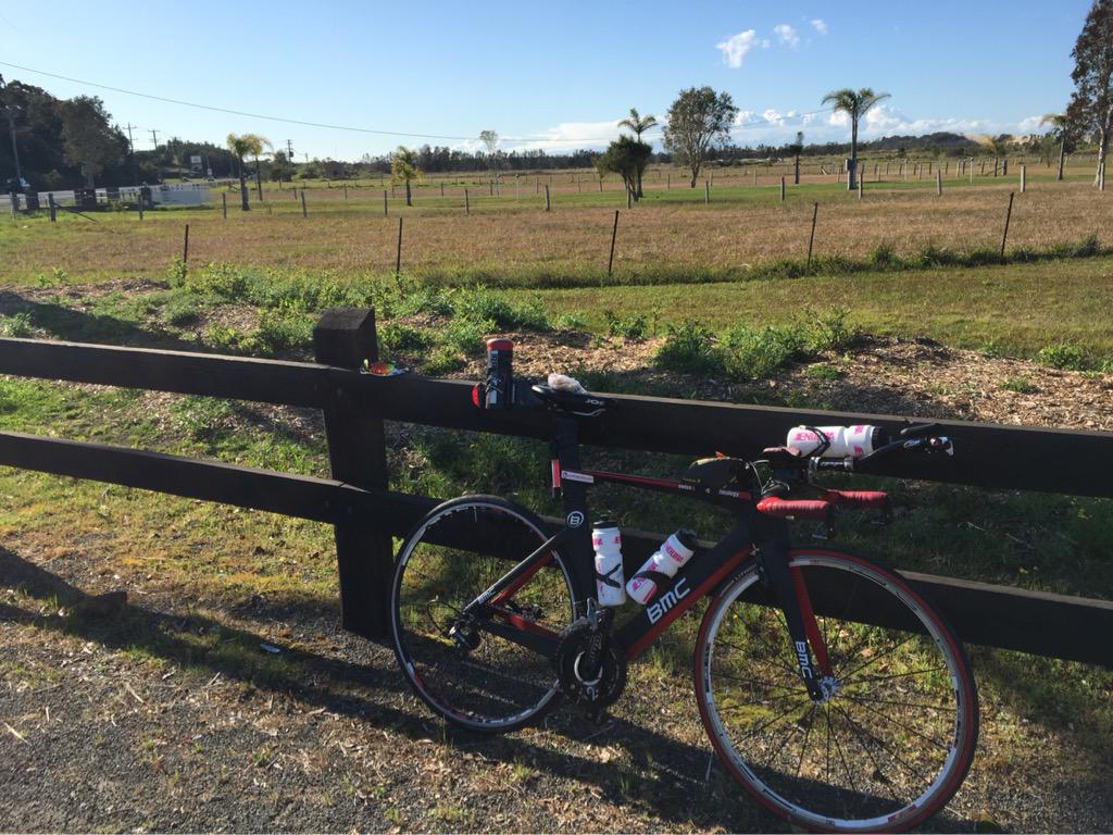 TeamPrawn's tweet image. Sunday, ride day....
#RoadtoKona #Kona2015