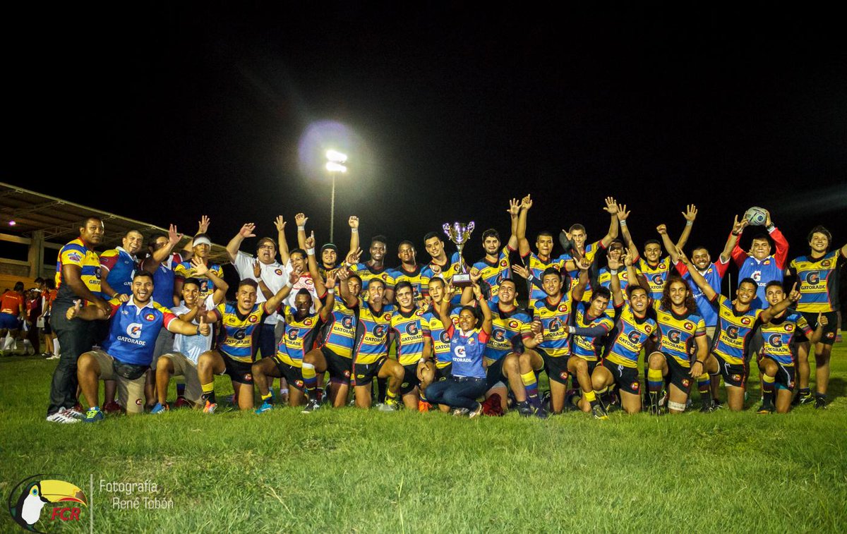 ¡Felicitaciones! @fecorugby ganó el #SudamericanoJuvenilB: sudamericarugby.org/2015/08/29/tuc…