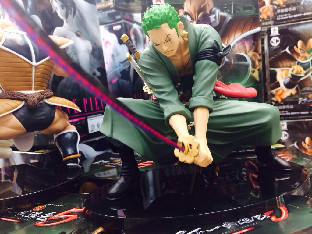 アドアーズ上野アメ横店 人気景品 ゾロのフィギュアまだまだございます 凛々しい顔がたまらなくかっこいいので ぜひぜひ遊びに来て下さい ワンピース ゾロ アドアーズ 上野 Http T Co 9yvv5yd6dm Http T Co Ywl9slm0xk