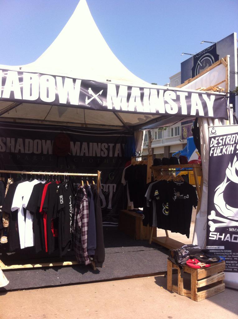 Last day karawang clothfest!